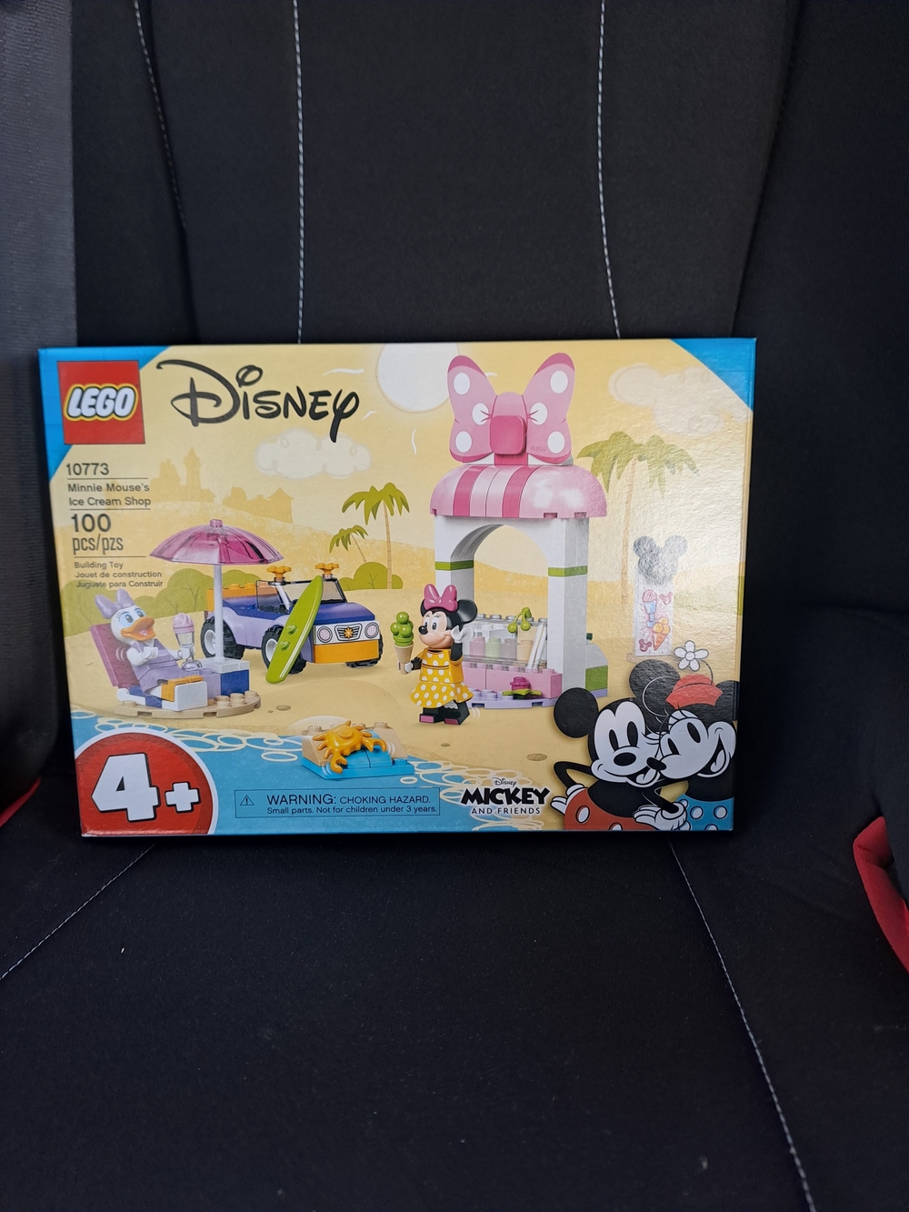 LEGO Disney Pink and White Minnie Mouse Ice Cream Shop Building Set NWT